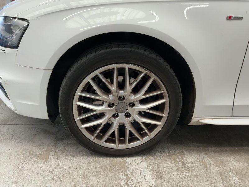 Audi A4 2.0 TDI quattro Ambiente 2014 – снимка 17
