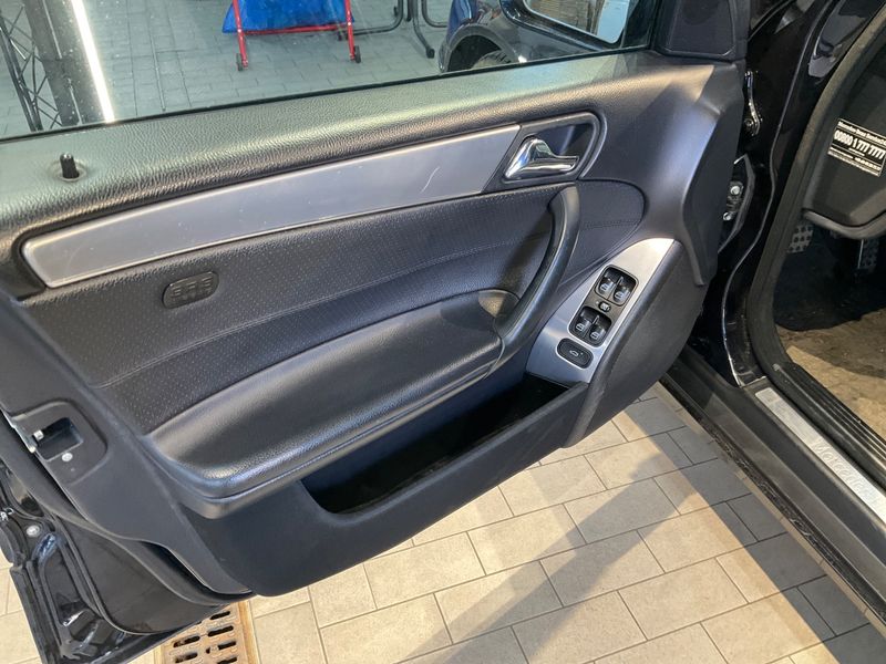 Mercedes-Benz C-Klasse C 280 Sport Edition Avantgarde 2006 – снимка 24
