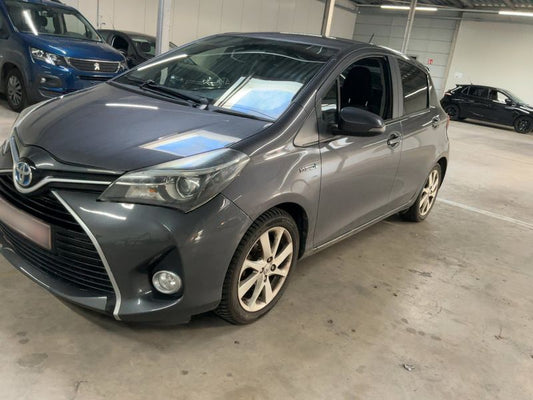 Toyota Yaris 1.5 Hybrid Attitude 2015 – снимка 2