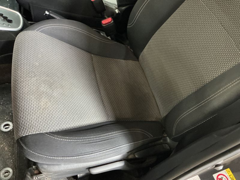 Toyota Yaris 1.5 Hybrid Attitude 2015 – снимка 32