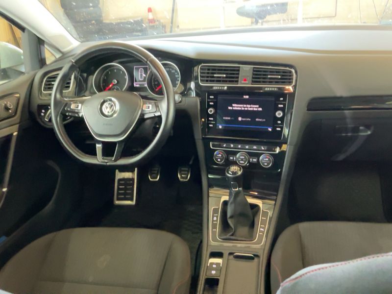 Volkswagen Golf VII 1.0 TSI Sound 2018 – снимка 17