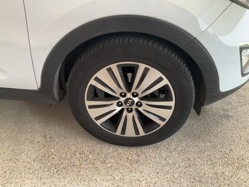 Kia Sportage 2.0 CRDi Feel 4WD 2015 – снимка 11