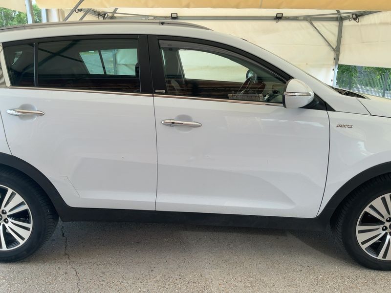 Kia Sportage 2.0 CRDi Feel 4WD 2015 – снимка 10