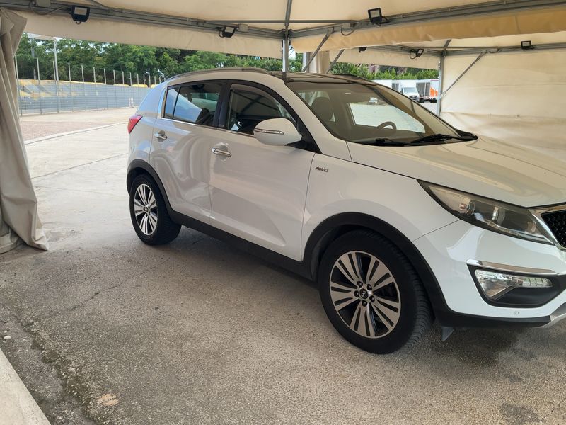 Kia Sportage 2.0 CRDi Feel 4WD 2015 – снимка 12