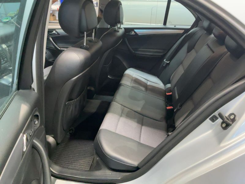 Mercedes-Benz C-Klasse C 200 Kompressor Avantgarde 2005 – снимка 20