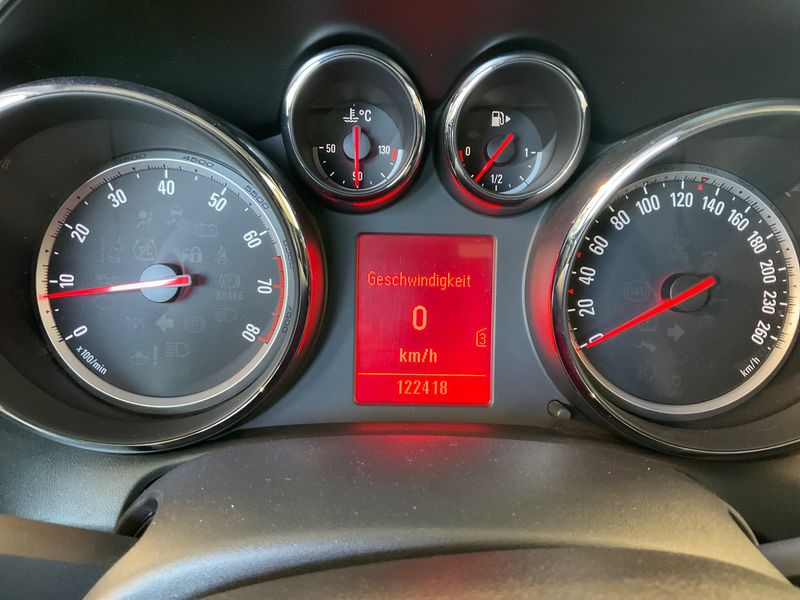 Opel Astra 1.4 Turbo Edition 2010 – снимка 4