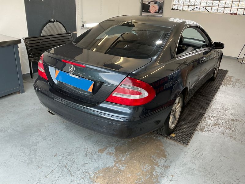 Mercedes-Benz CLK-Klasse CLK 240 Avantgarde 2002 – снимка 2