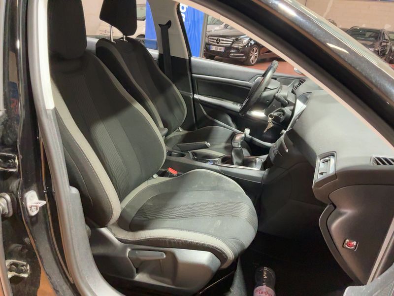 Peugeot 308 1.6 Blue-HDi Style 2016 – снимка 16