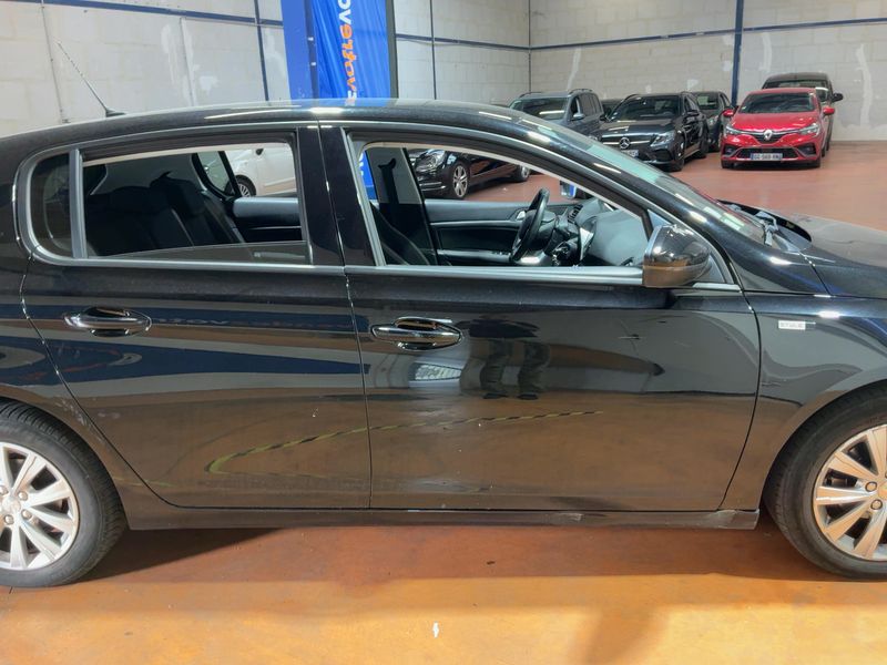 Peugeot 308 1.6 Blue-HDi Style 2016 – снимка 10