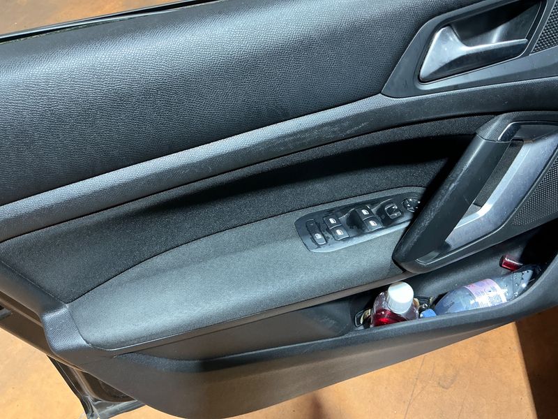 Peugeot 308 1.6 Blue-HDi Style 2016 – снимка 30