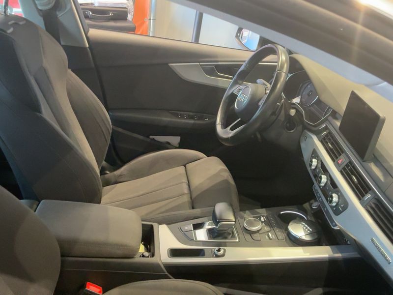 Audi A4 2.0 TDI quattro Sport 2016 – снимка 17
