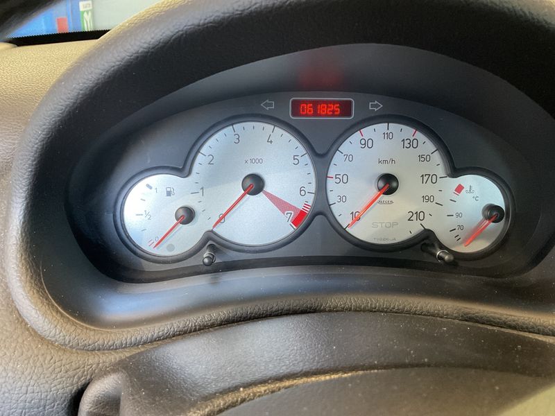 Peugeot 206 1.4 Grand Filou Cool 2005 – снимка 4
