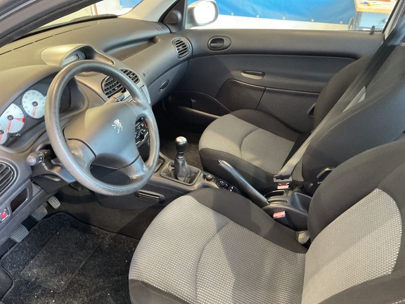 Peugeot 206 1.4 Grand Filou Cool 2005 – снимка 3