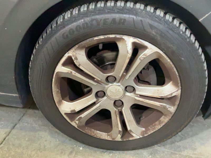 Peugeot 208 1.6 e-HDi Allure 2012 – снимка 11