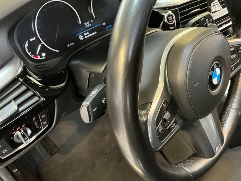 BMW 5er 530d 2018 – снимка 22