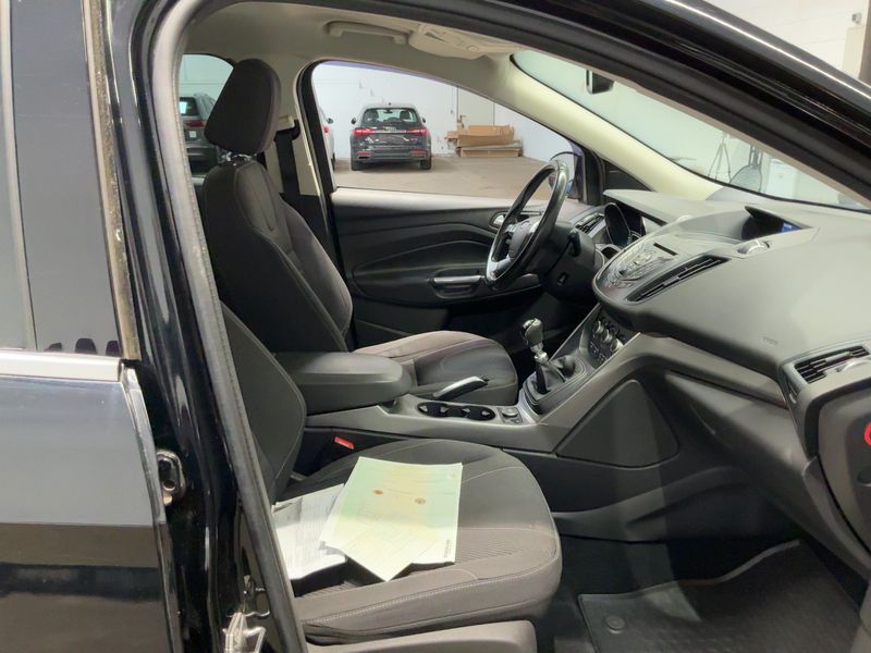 Ford Kuga 2.0 TDCi Sync Edition 2016 – снимка 16