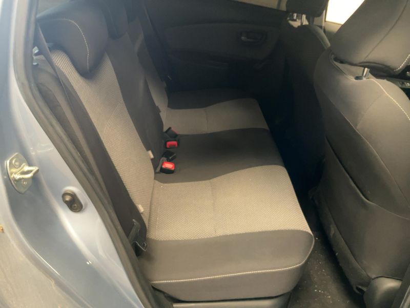 Toyota Yaris 1.5 Hybrid Attitude 2015 – снимка 19