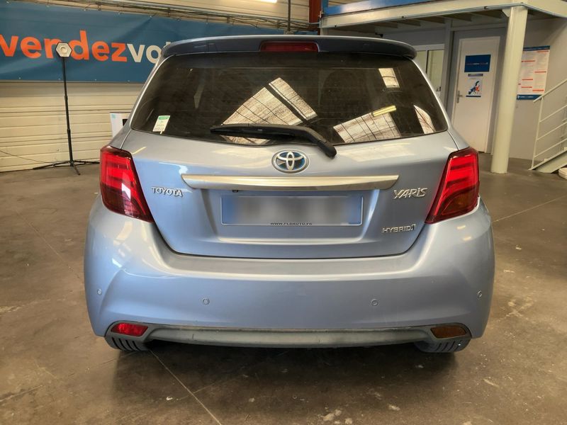 Toyota Yaris 1.5 Hybrid Attitude 2015 – снимка 7