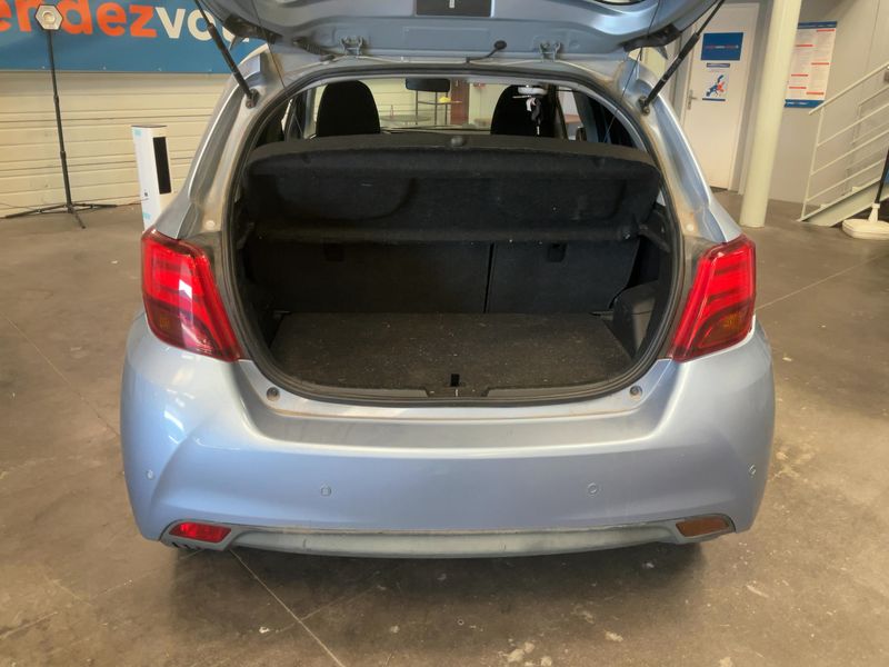 Toyota Yaris 1.5 Hybrid Attitude 2015 – снимка 15