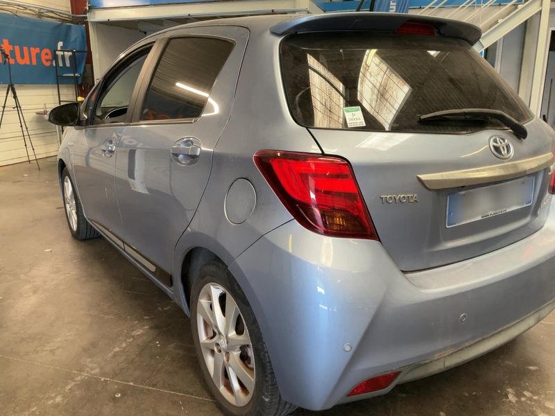 Toyota Yaris 1.5 Hybrid Attitude 2015 – снимка 6