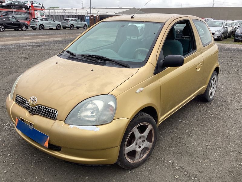 Toyota Yaris 1.0 VVT-i Sol 2001 – снимка 1