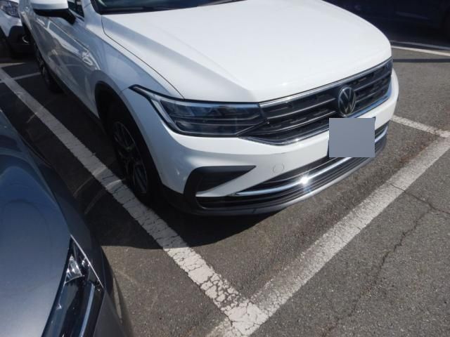 Volkswagen Tiguan 1.4 eHybrid Life 2023 – снимка 28