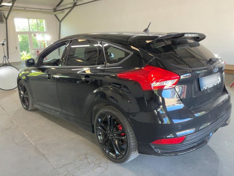 Ford Focus 2.0 EcoBoost ST 2018 – снимка 6