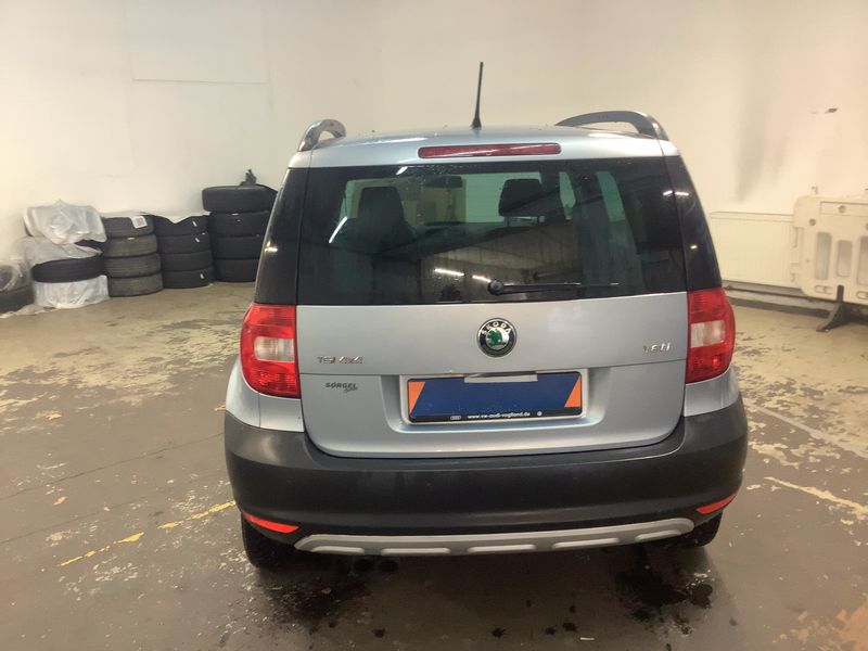 Skoda Yeti 1.8 TSI Active Plus Edition 4x4 2011 – снимка 7