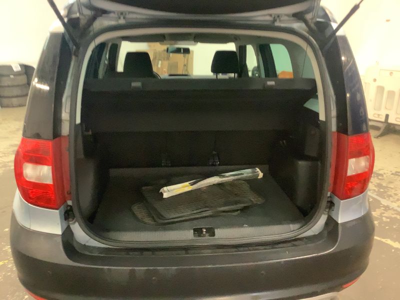Skoda Yeti 1.8 TSI Active Plus Edition 4x4 2011 – снимка 15