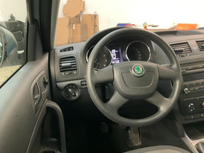 Skoda Yeti 1.8 TSI Active Plus Edition 4x4 2011 – снимка 17