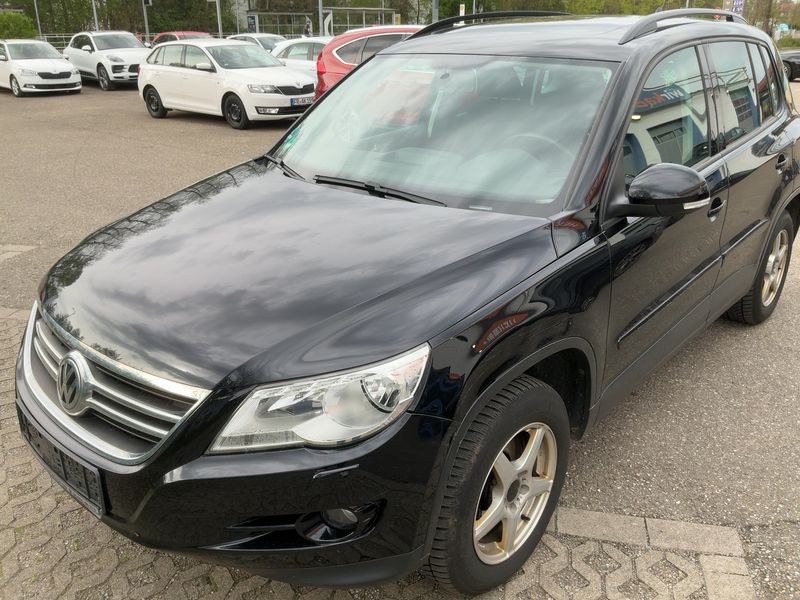 Volkswagen Tiguan 2.0 TDI Track & Field 4Motion 2011 – снимка 1