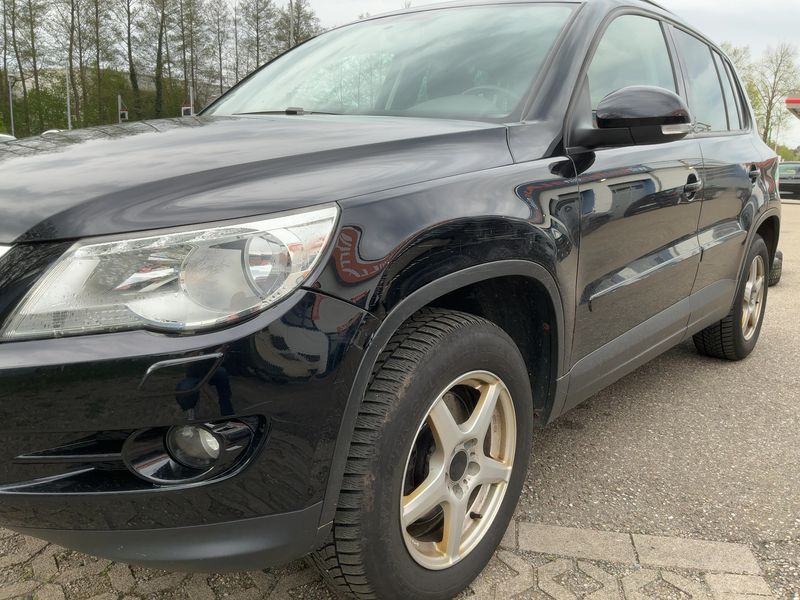 Volkswagen Tiguan 2.0 TDI Track & Field 4Motion 2011 – снимка 2