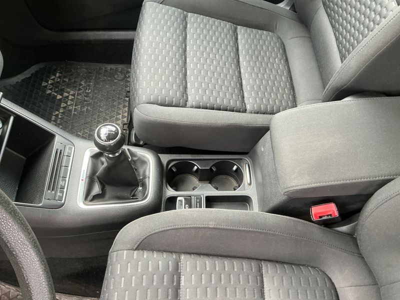 Volkswagen Tiguan 2.0 TDI Track & Field 4Motion 2011 – снимка 30