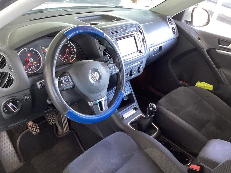 Volkswagen Tiguan 2.0 TDI T1 Sport BlueMotion Tech 2016 – снимка 26