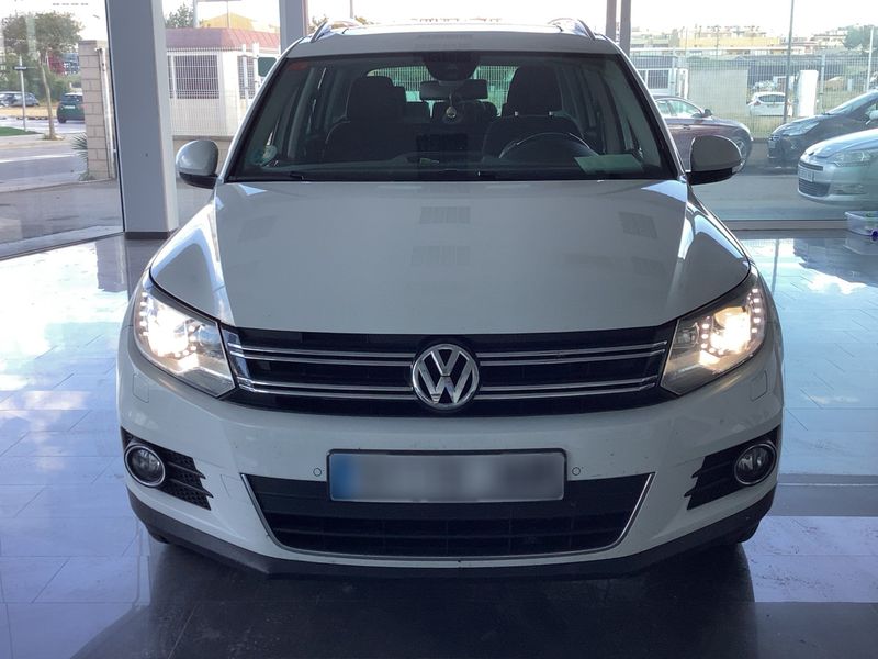 Volkswagen Tiguan 2.0 TDI T1 Sport BlueMotion Tech 2016 – снимка 14