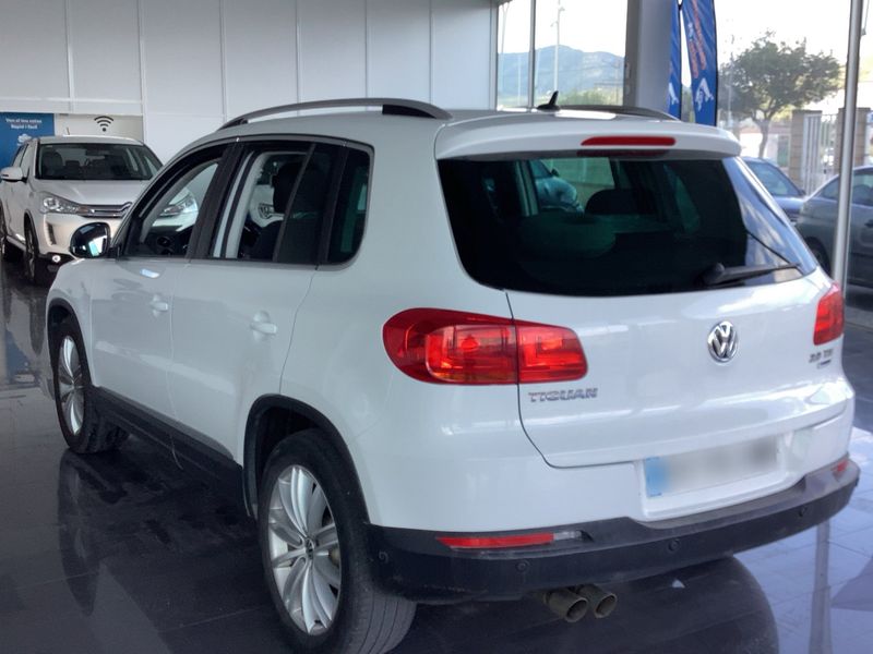Volkswagen Tiguan 2.0 TDI T1 Sport BlueMotion Tech 2016 – снимка 6