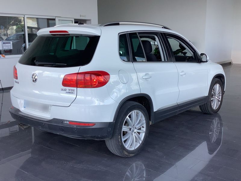 Volkswagen Tiguan 2.0 TDI T1 Sport BlueMotion Tech 2016 – снимка 8