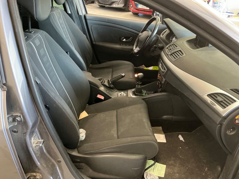Renault Megane 1.5 dCi Dynamique 2013 – снимка 3