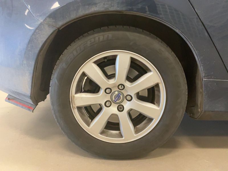 Volvo V60 2.0 D4 Momentum 2014 – снимка 9