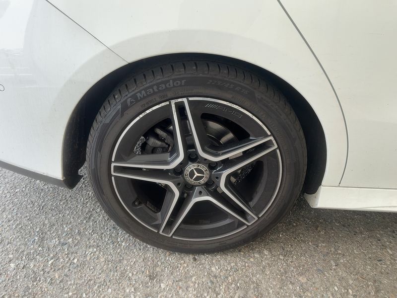 Mercedes-Benz CLA-Klasse CLA 200 d Shooting Brake AMG Line 2022 – снимка 9