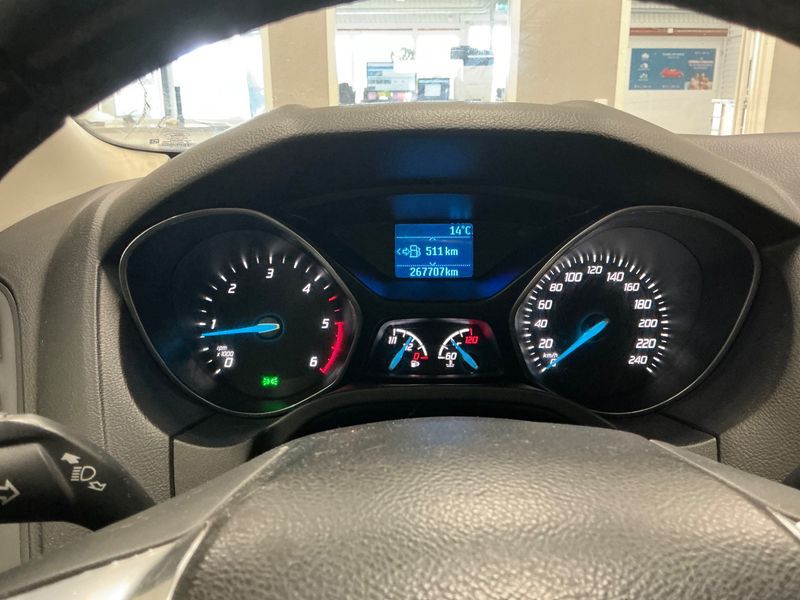 Ford Focus 1.6 TDCi DPF Trend 2013 – снимка 4