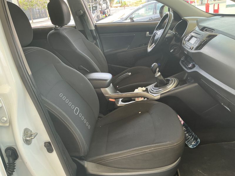 Kia Sportage 1.7 CRDi Drive 4x2 2015 – снимка 16
