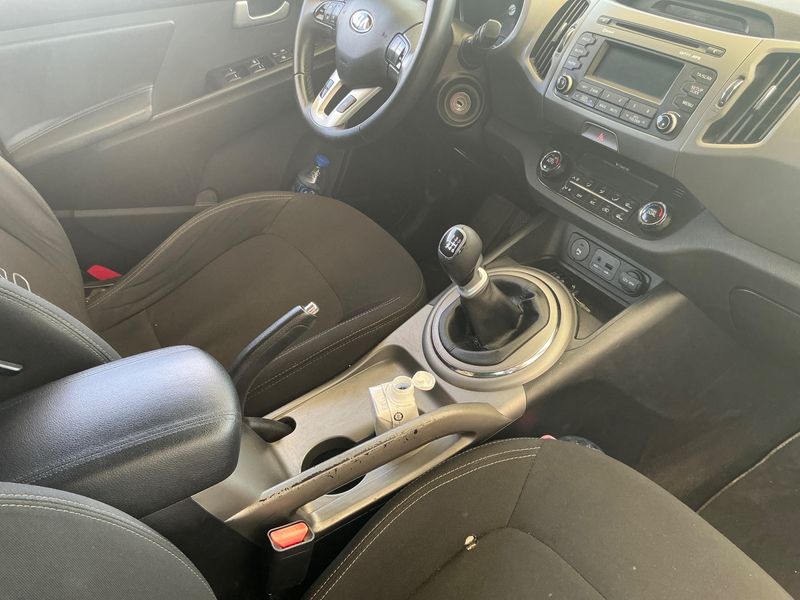 Kia Sportage 1.7 CRDi Drive 4x2 2015 – снимка 26