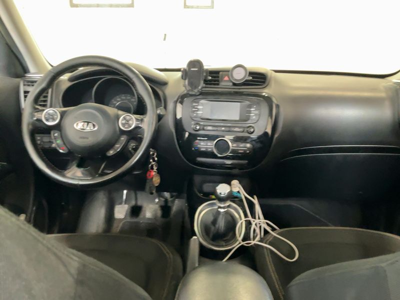 Kia Soul 1.6 CRDi You® Soul 2015 – снимка 17