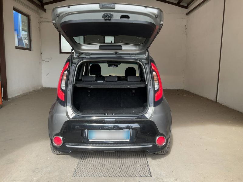 Kia Soul 1.6 CRDi You® Soul 2015 – снимка 15