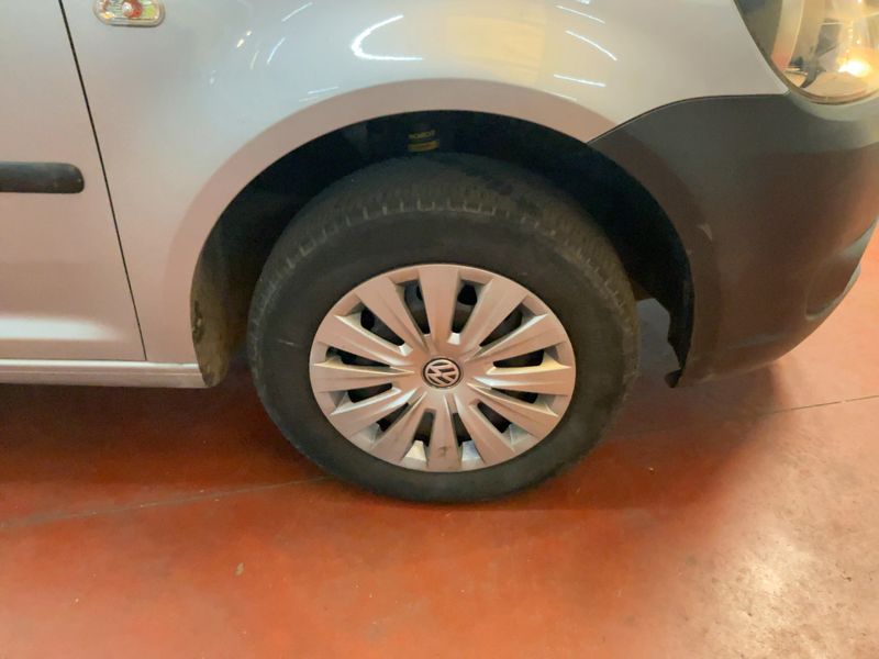Volkswagen Caddy 1.6 TDI Maxi Kasten 2011 – снимка 11