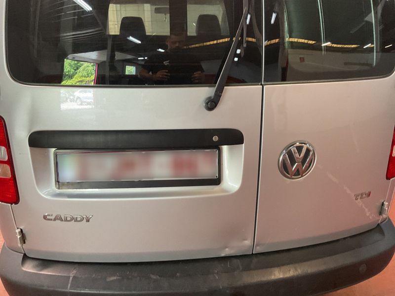 Volkswagen Caddy 1.6 TDI Maxi Kasten 2011 – снимка 29