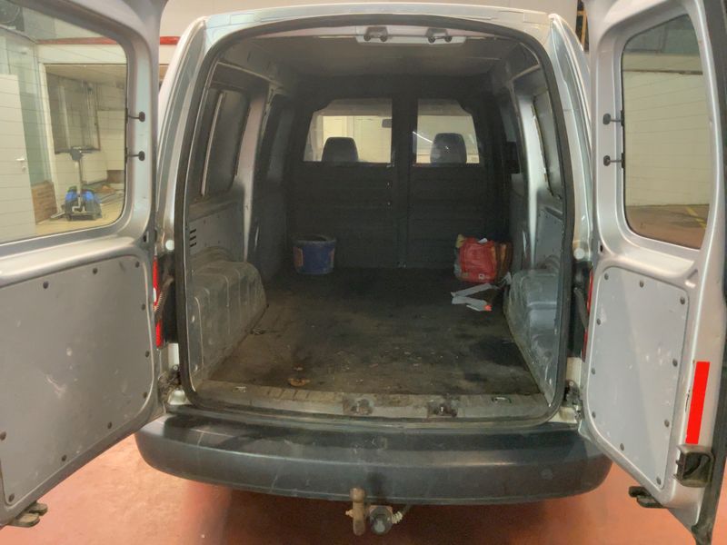 Volkswagen Caddy 1.6 TDI Maxi Kasten 2011 – снимка 15
