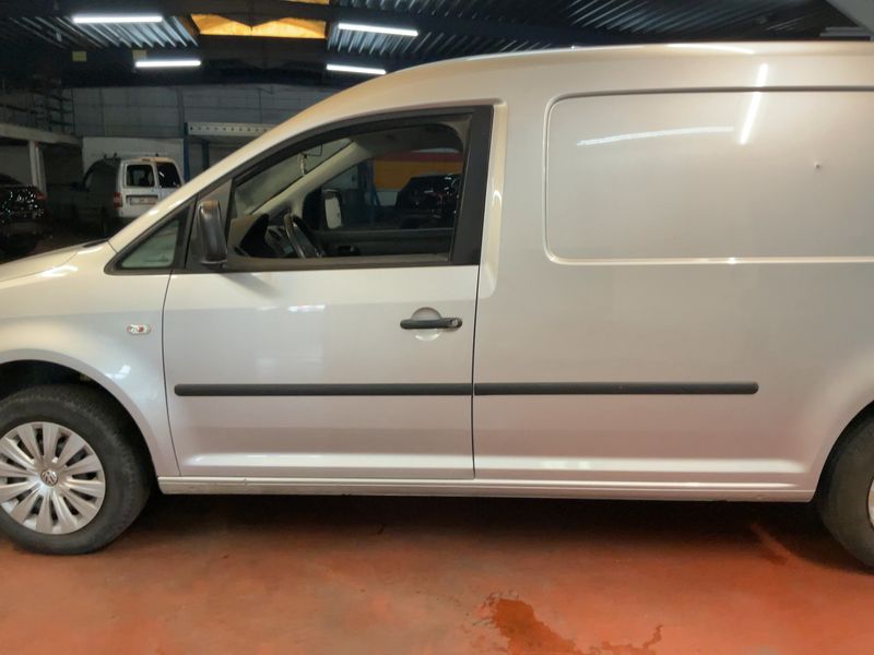 Volkswagen Caddy 1.6 TDI Maxi Kasten 2011 – снимка 4