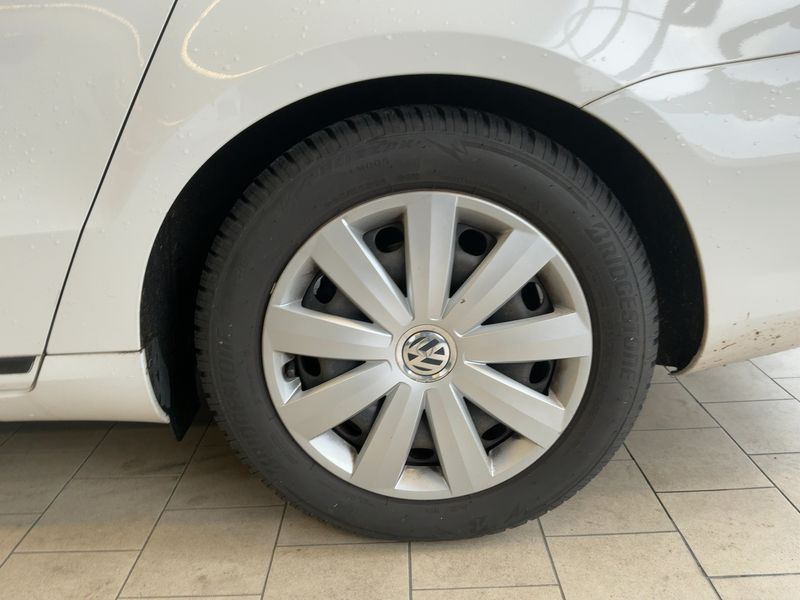 Volkswagen Passat 1.4 TSI Trendline BlueMotion Tech 2014 – снимка 5